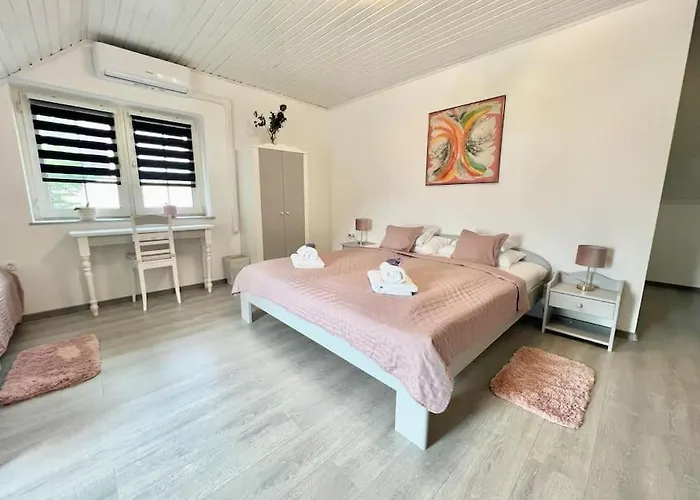 Apartament Tuende Nene *